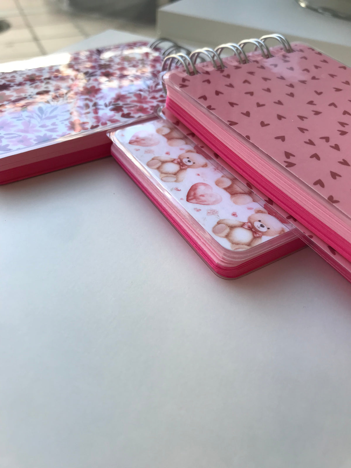 A7 notes u dve roze boje