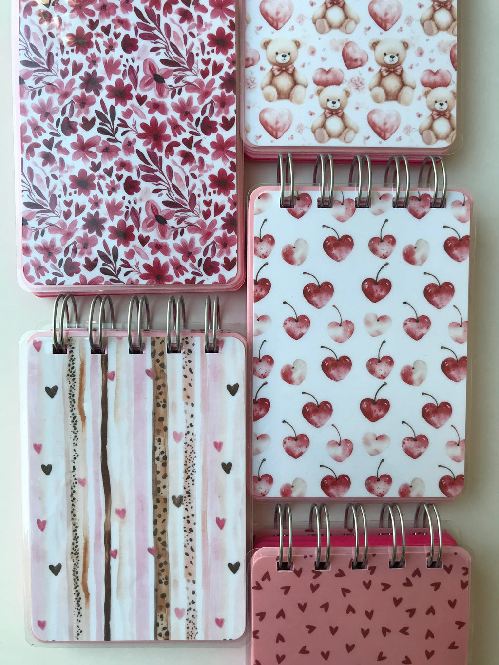 A7 notes u dve roze boje