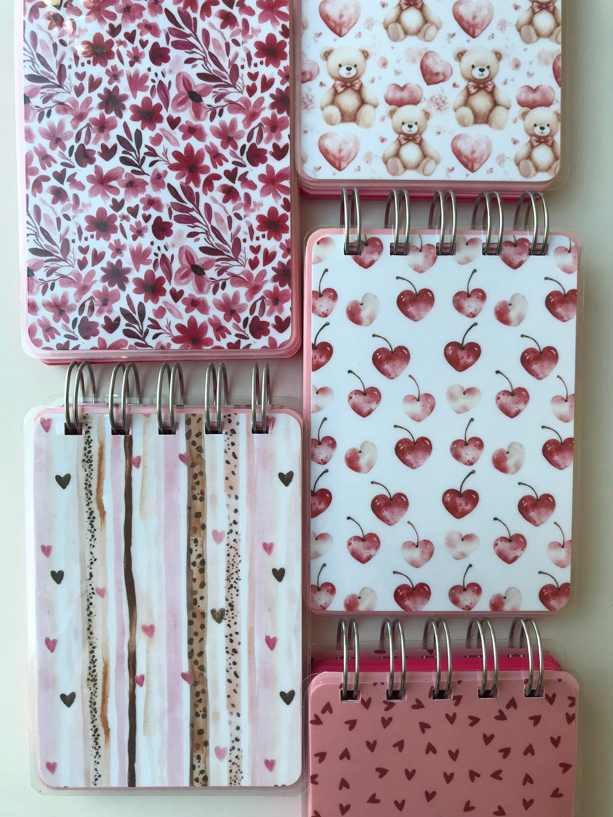 A7 notes u dve roze boje