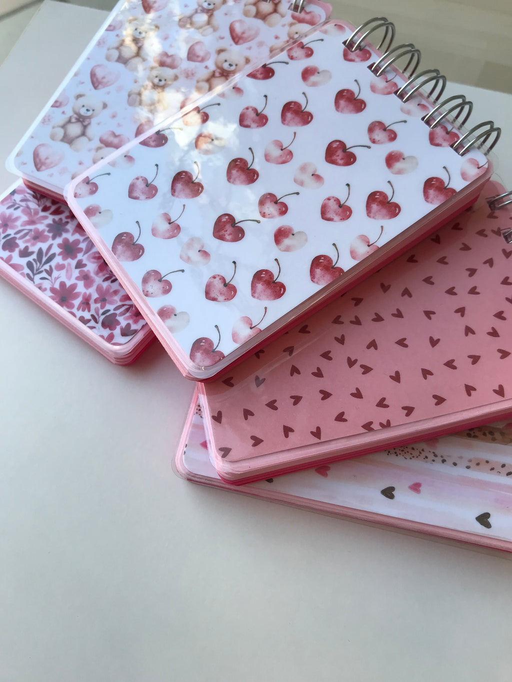 A7 notes u dve roze boje