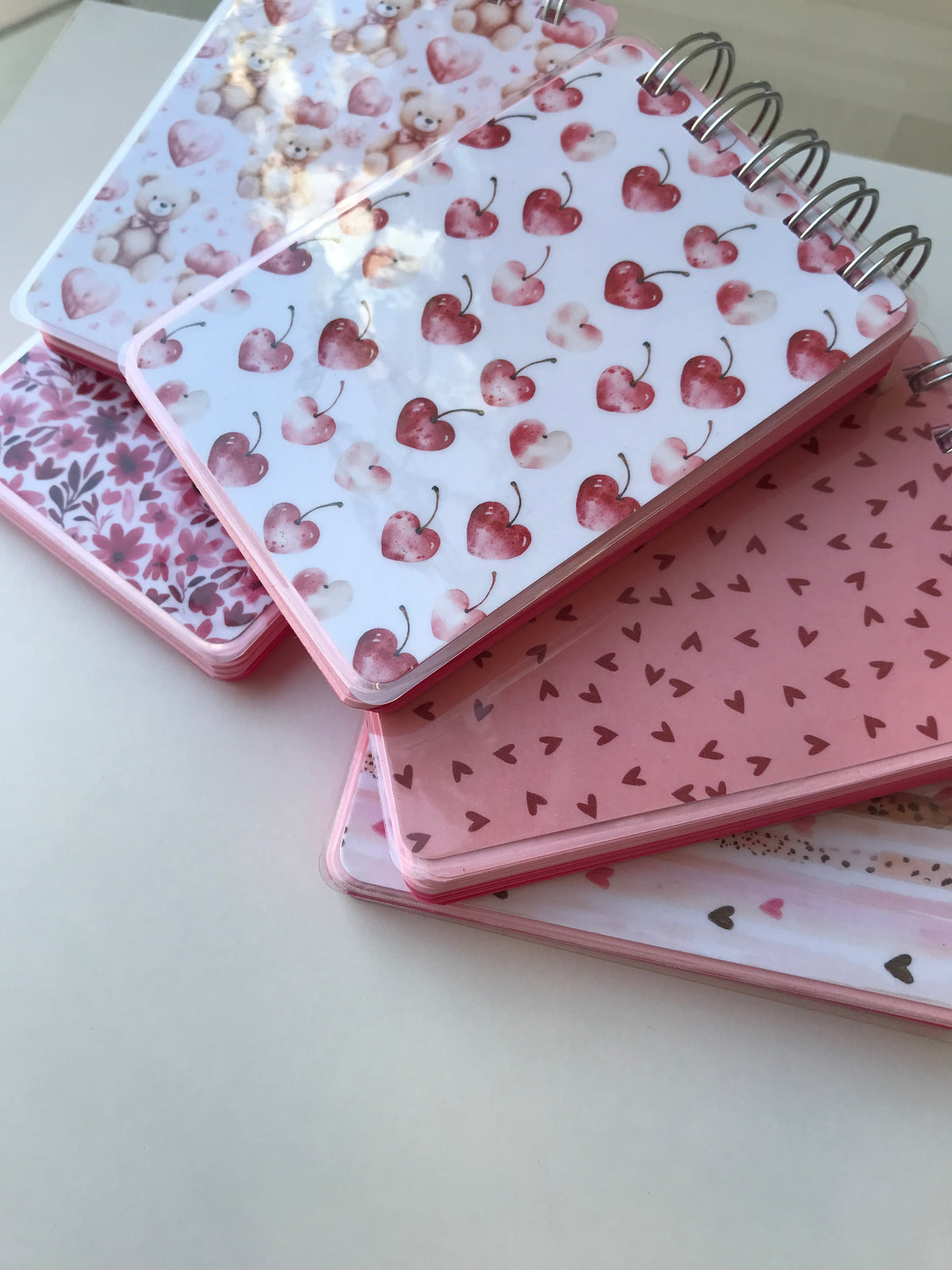 A7 notes u dve roze boje