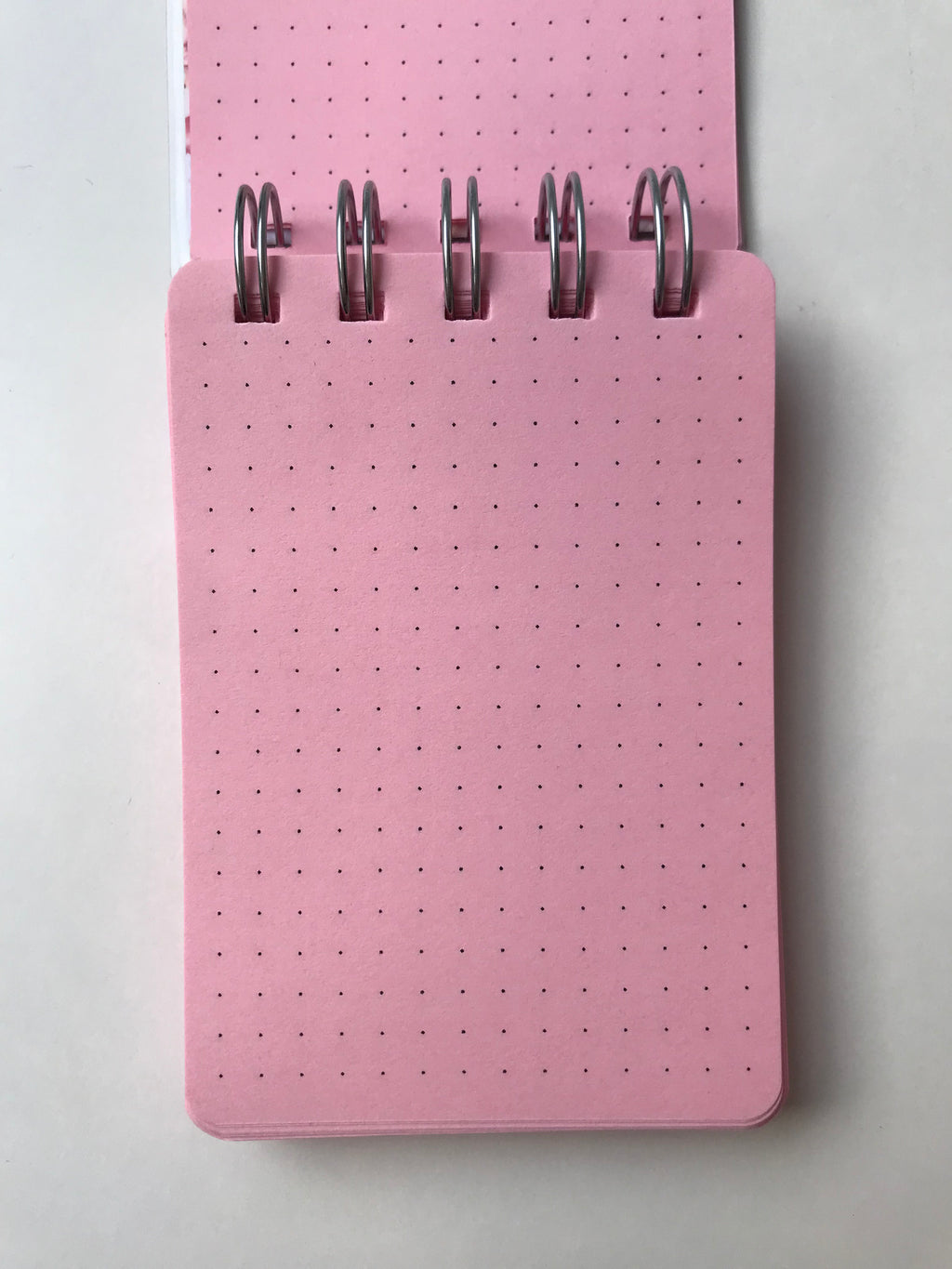 A7 notes u dve roze boje