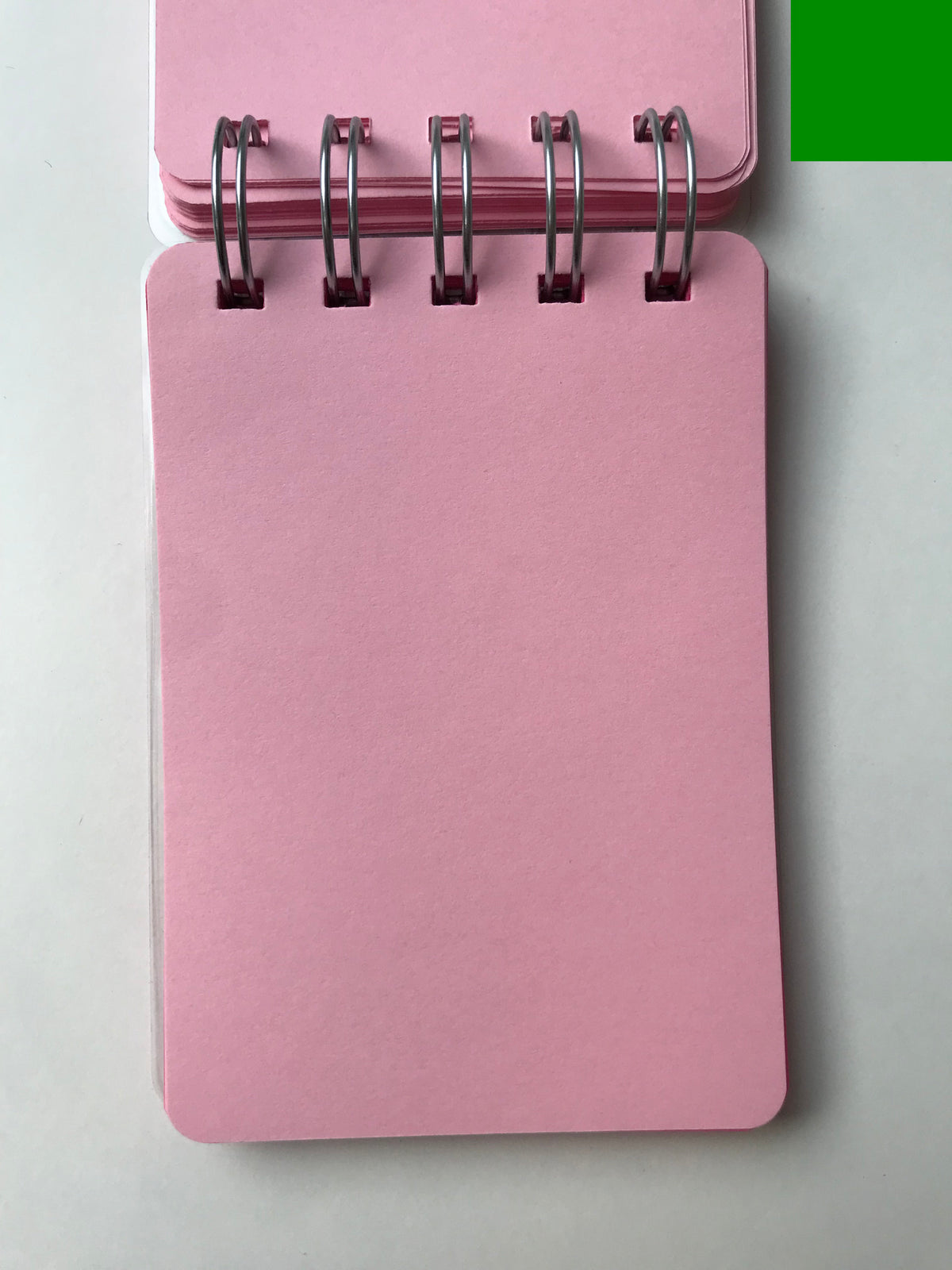 A7 notes u dve roze boje