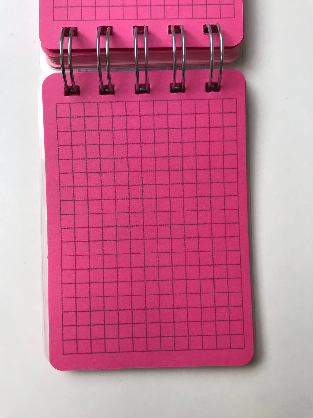A7 notes u dve roze boje
